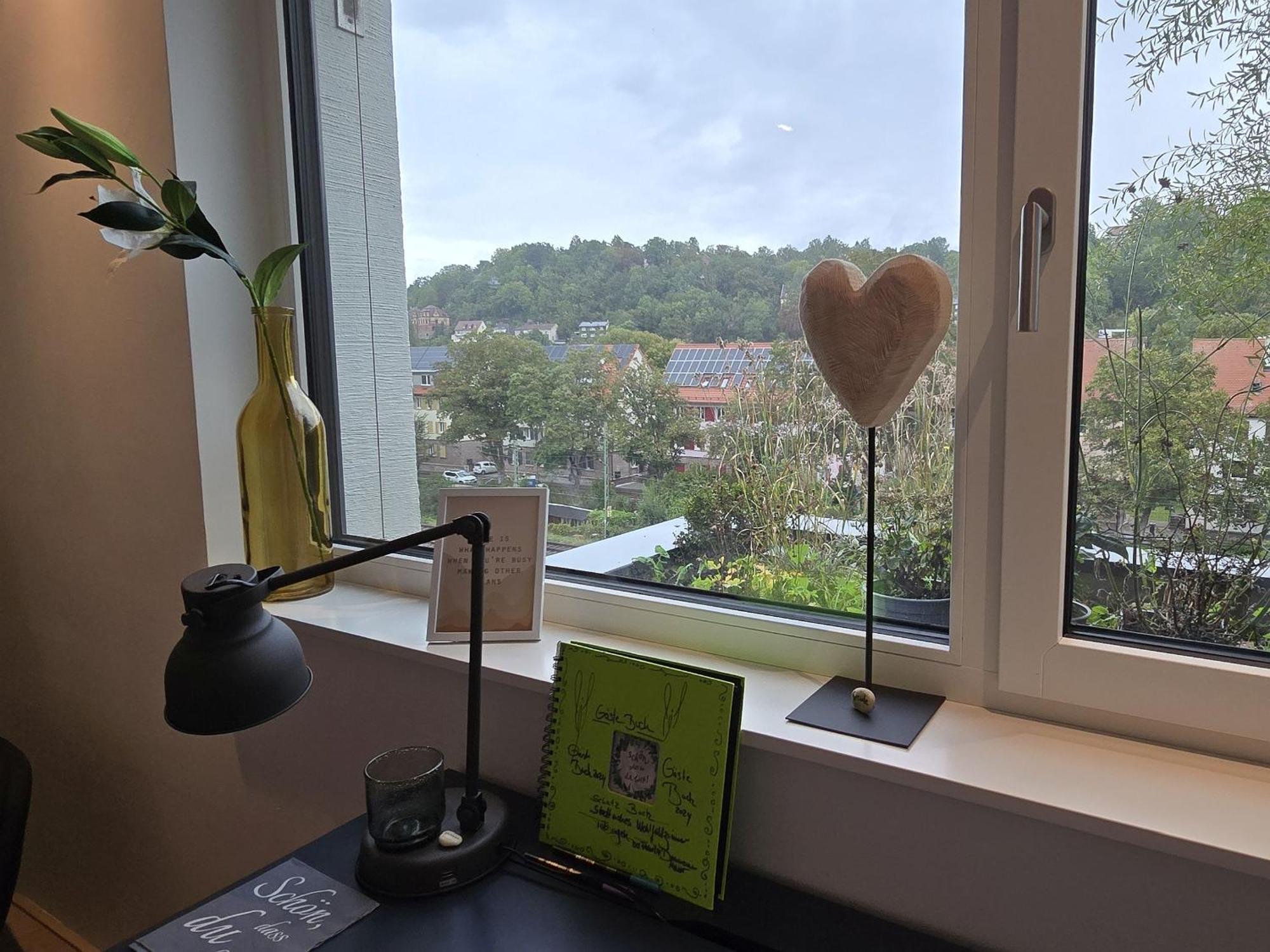 Stadtnahes Gaestezimmer Im Penthouse Bei Esi Tübingen Exterior foto