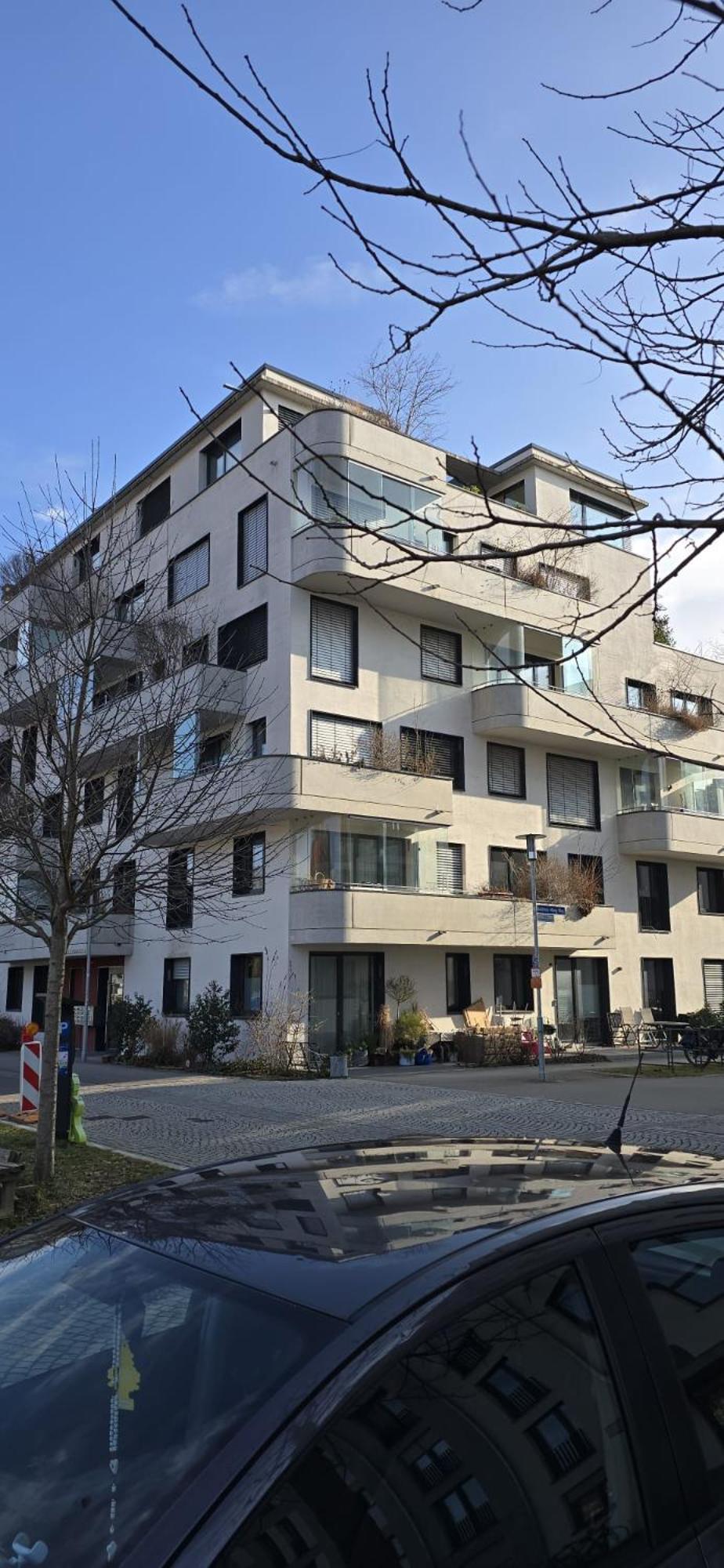 Stadtnahes Gaestezimmer Im Penthouse Bei Esi Tübingen Exterior foto